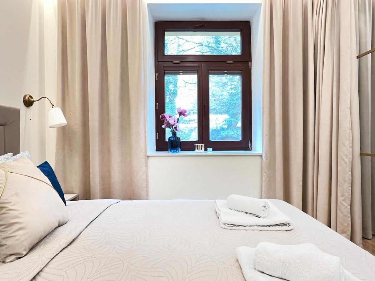 Secret Garden - Wonderful Centre - Ground Floor - Quiet Location Apartment Krakau
