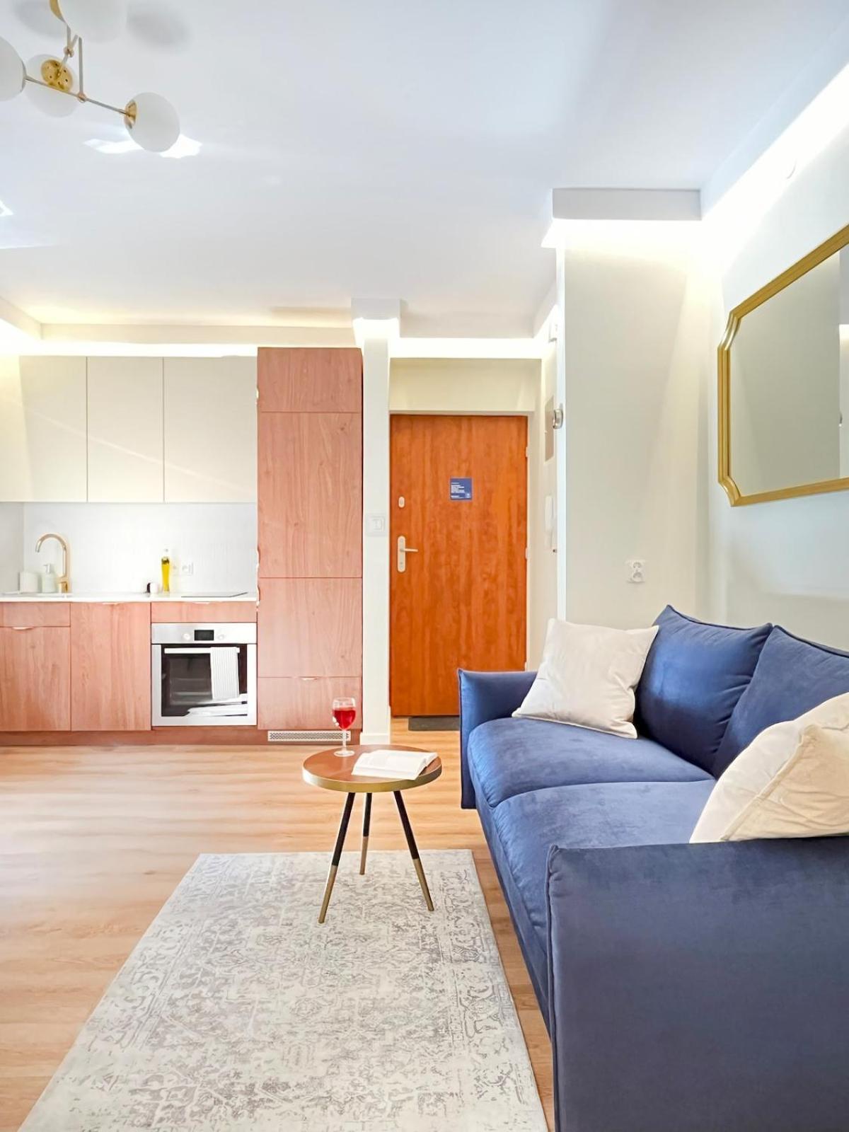 Secret Garden - Wonderful Centre - Ground Floor - Quiet Location Apartment
